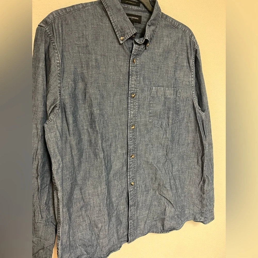 Banana Republic untucked slim fit cotton button down L